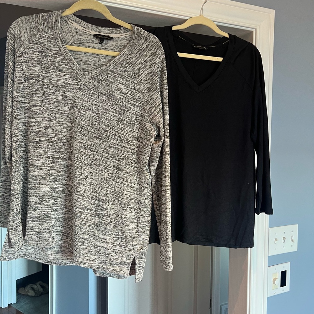 Banana Republic Black and Gray Knitwear